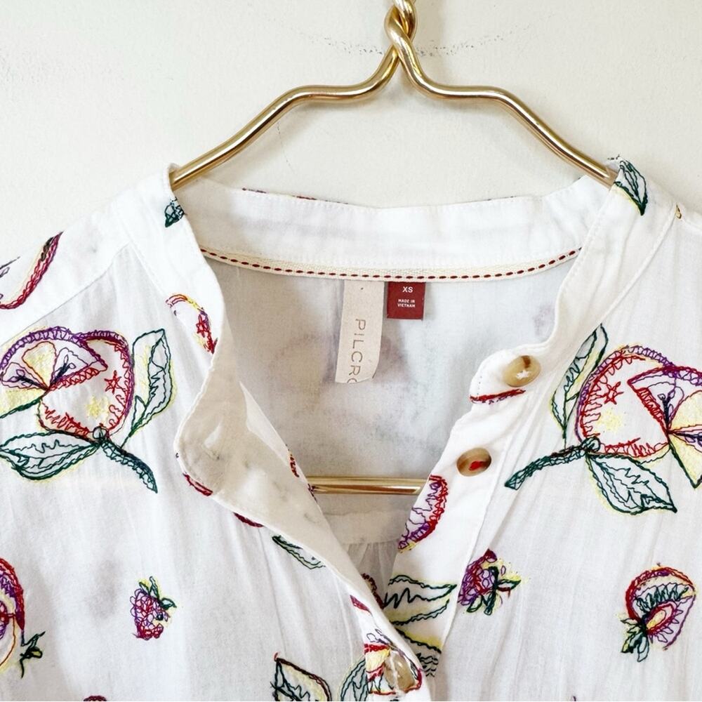 Anthropologie Pilcro Bella Embroidered Fruit Blouse XS - Picture 10 of 13